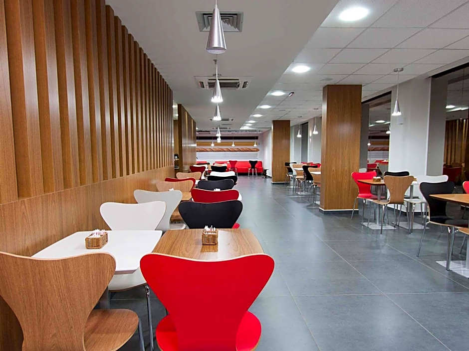 Ibis Cascavel