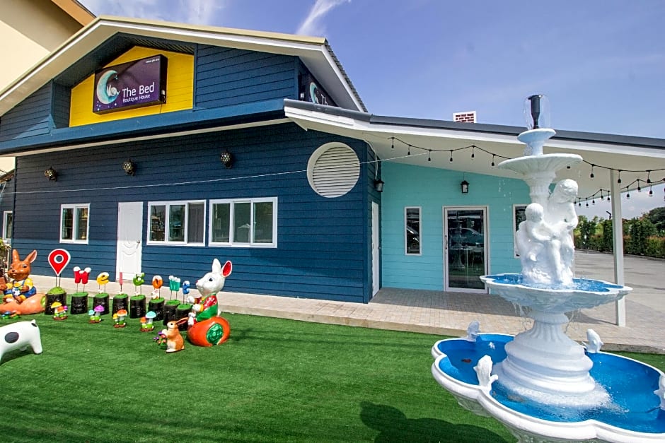 The bed boutique house