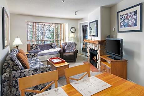 Town Plaza Suites by Golden Dreams