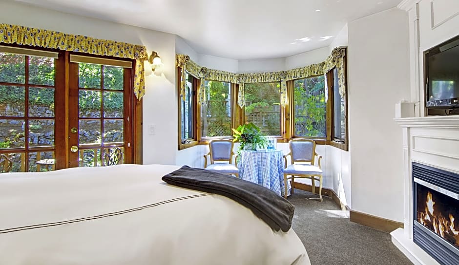 Babbling Brook Inn
