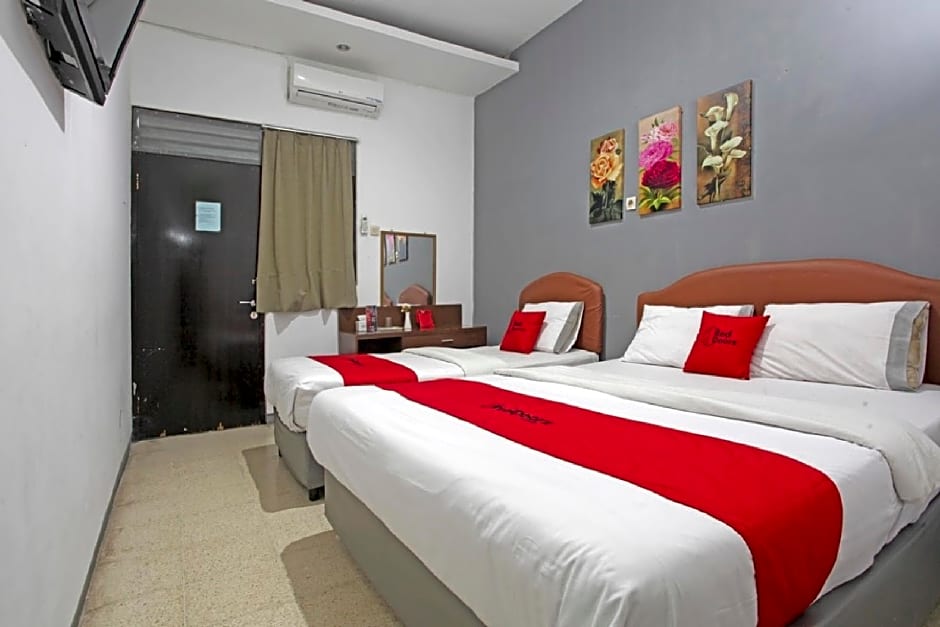 RedDoorz @ Soekarno Hatta 2