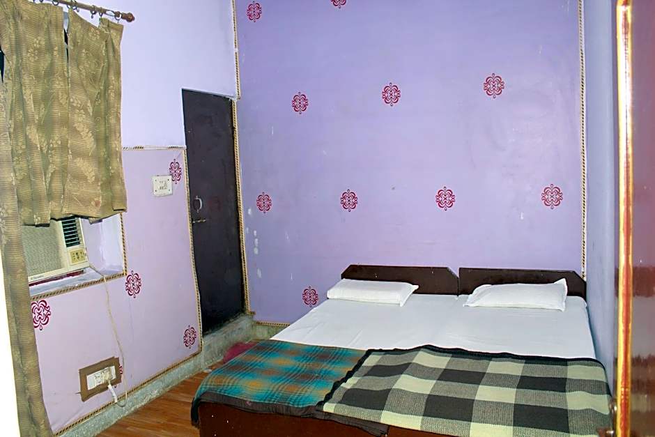 Hotel Raj Bed & Breakfast