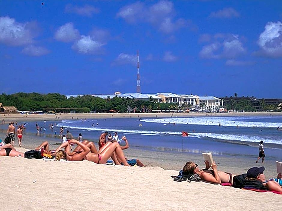 Angkul Angkul Beach inn Kuta