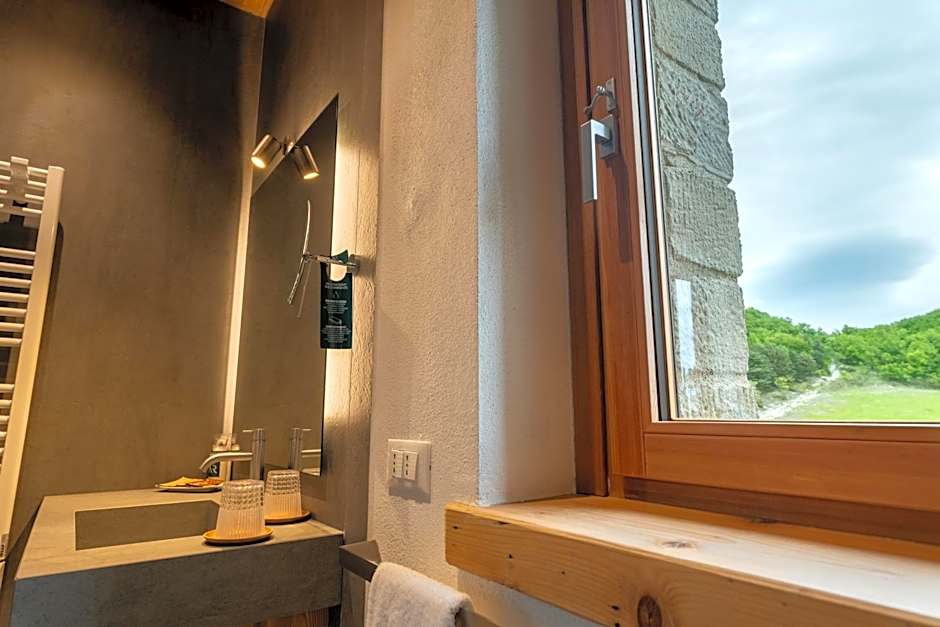 Aura Relais