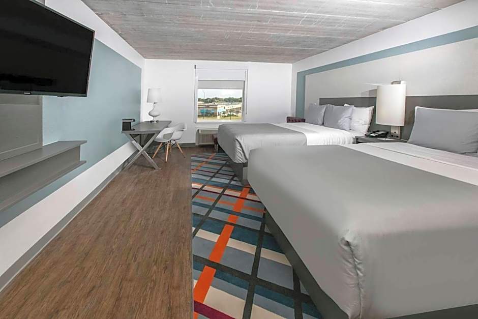 voco College Station Aggieland