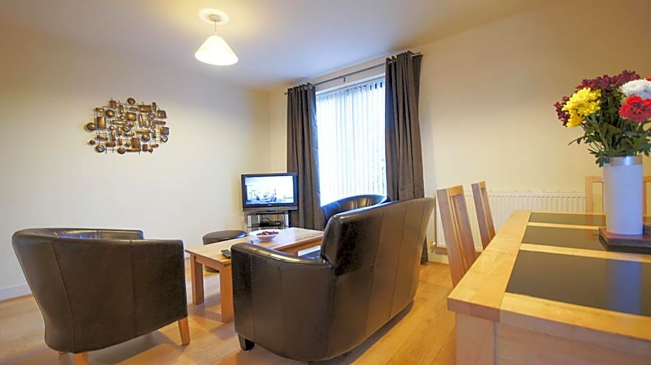 Crompton Court Apartments