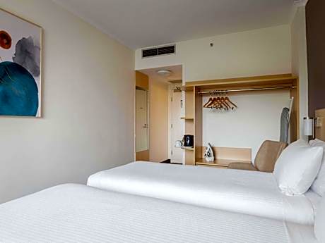 Standard Room with Two Single Beds