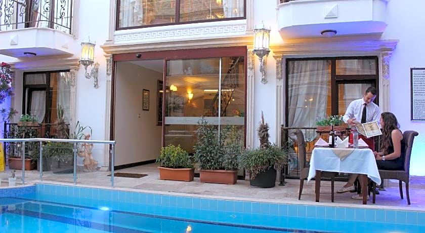 Saint John Hotel