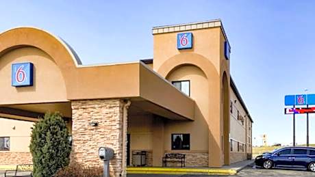 Motel 6 Minot, ND