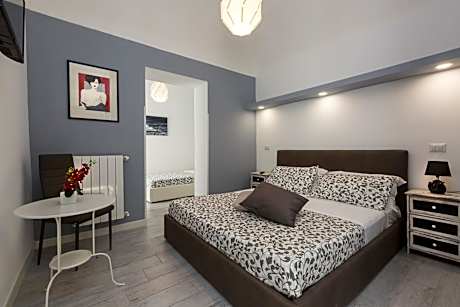 Quadruple Room with Private Bathroom