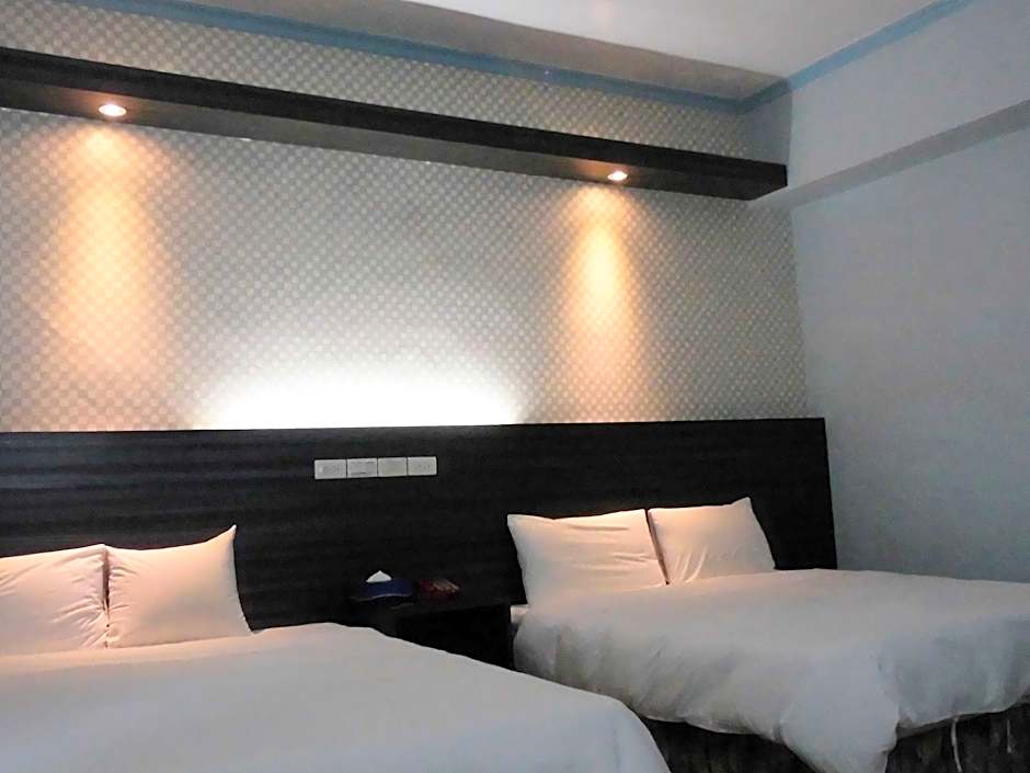 Modern Plaza Hotel