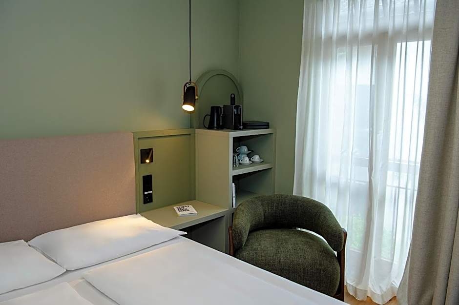 Villa Waldperlach by Blattl