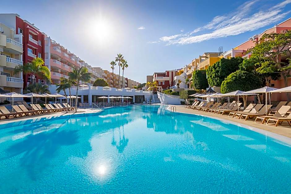 Servatur Isora Suites