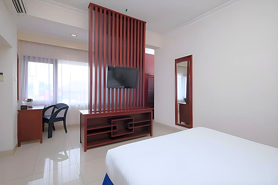 Grand Orchid Hotel