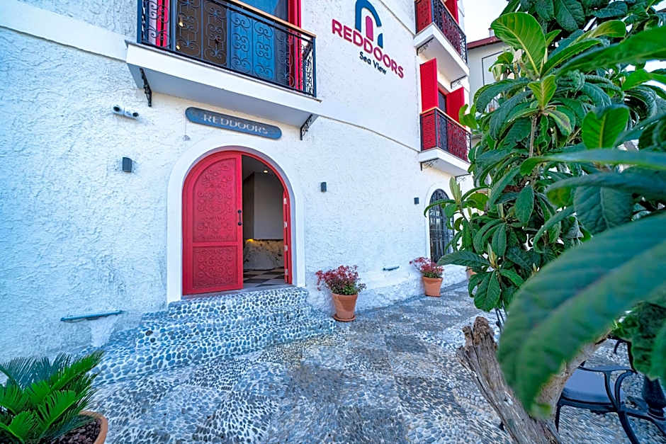 Reddoors Suites Sea View