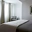 Plough Hotel