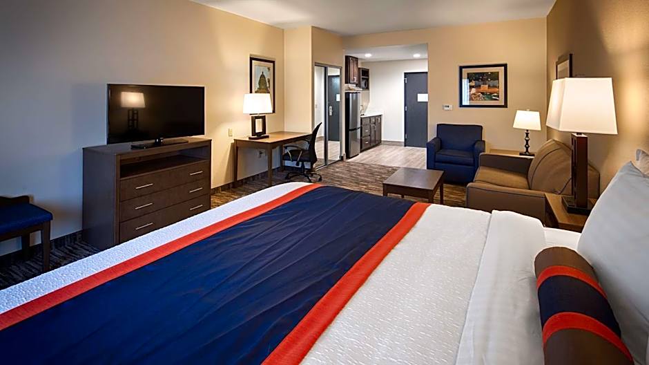 Photo 1 of 3 of King Suite with Sofa Bed and Kitchenette