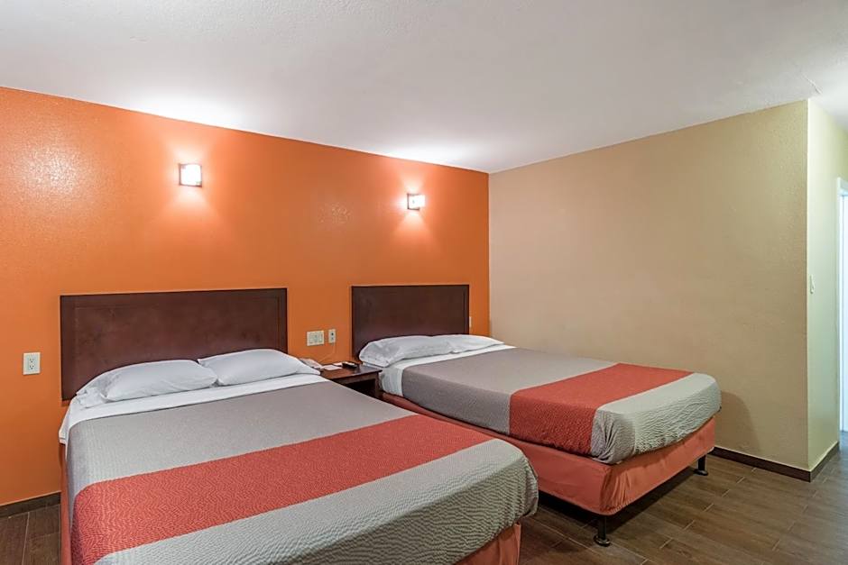 Motel 6-Blythe, CA - South