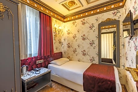 Laleli Blue Marmaray Hotel