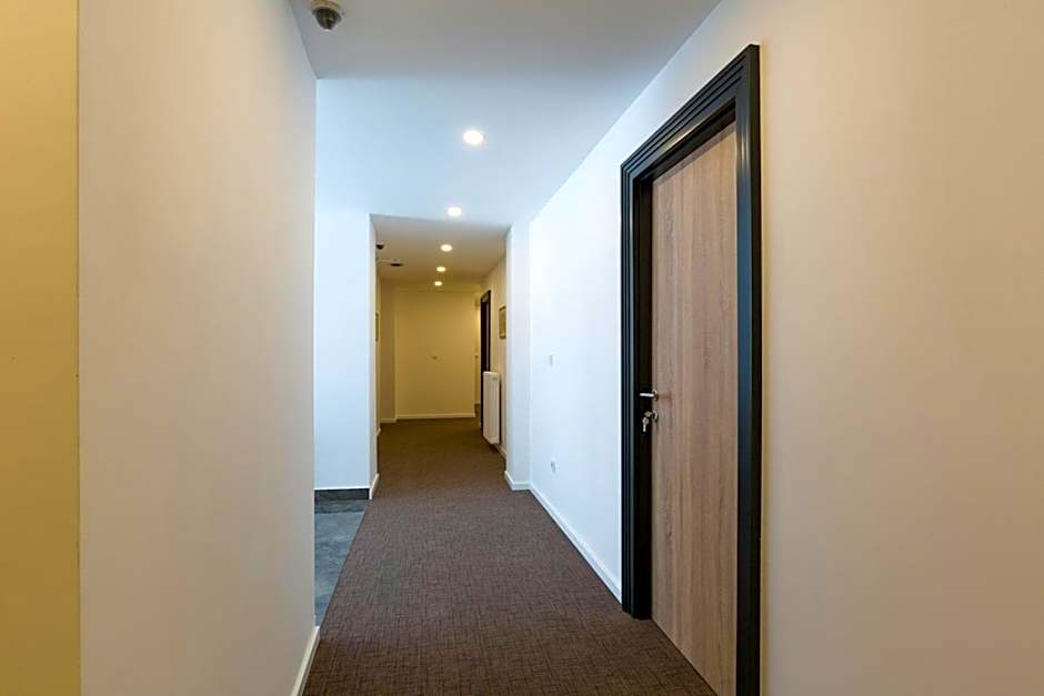 Premium Crown Suites