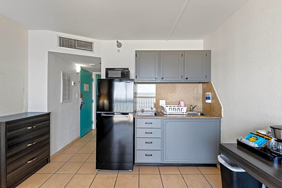 SureStay Studio by Best Western Virginia Beach Oceanfront