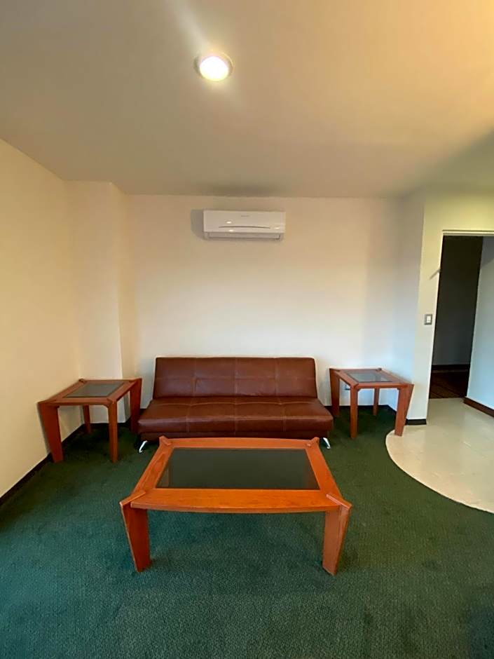 Hotel Enterprise Inn Poliforum