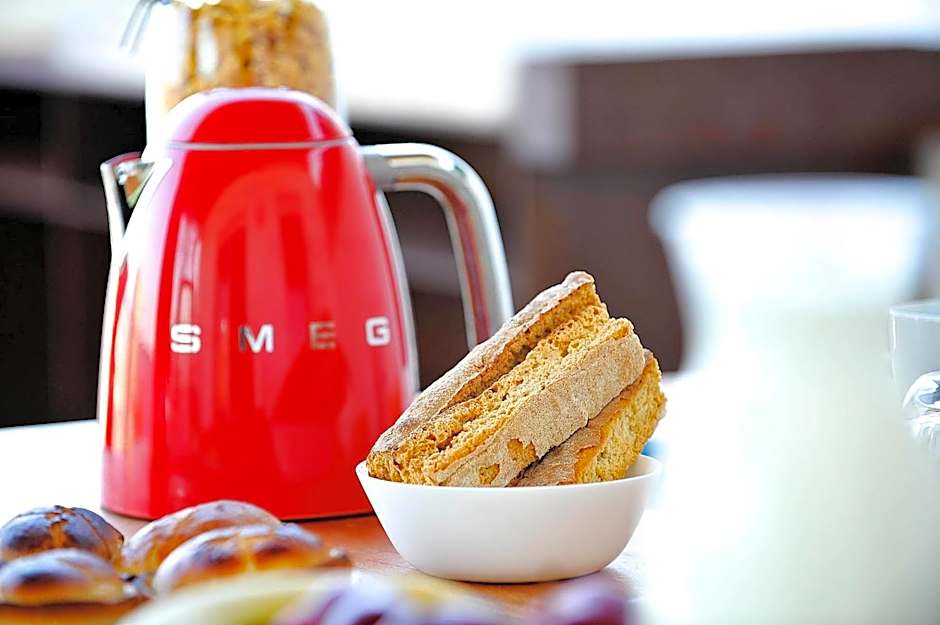 THE VIEW B&B, terrace & more