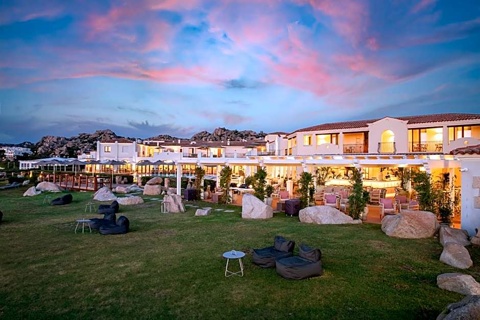 Mangia's Santa Teresa Sardinia, Curio Collection by Hilton