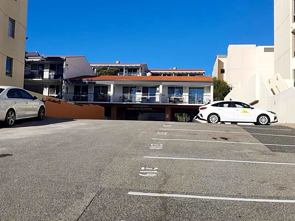 Coastal Oceanview 2bedrm 2bath Pool & Slide!