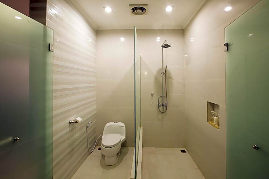 Flamingo Dewata Suite
