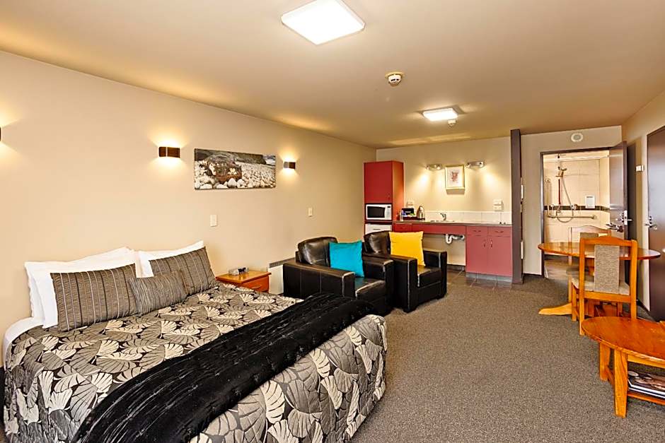Balmoral Lodge Motel