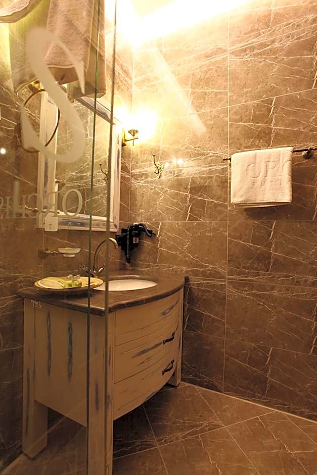 Orchis Hotel