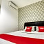 OYO 89583 Grove Hotel