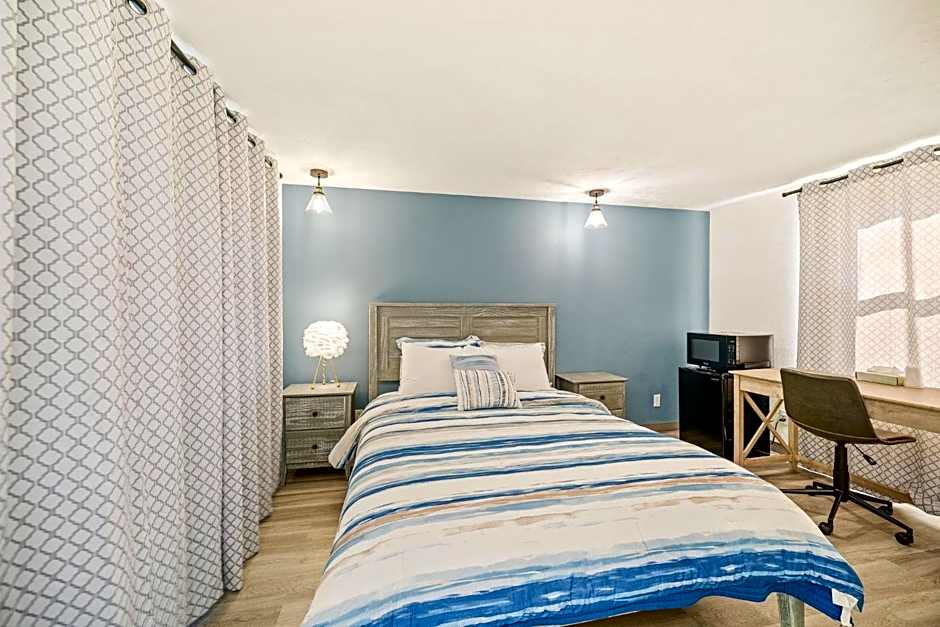 Founder's Brook Motel and Suites