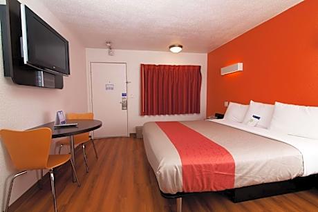 Quadruple Room - Disability Access - Non-Smoking