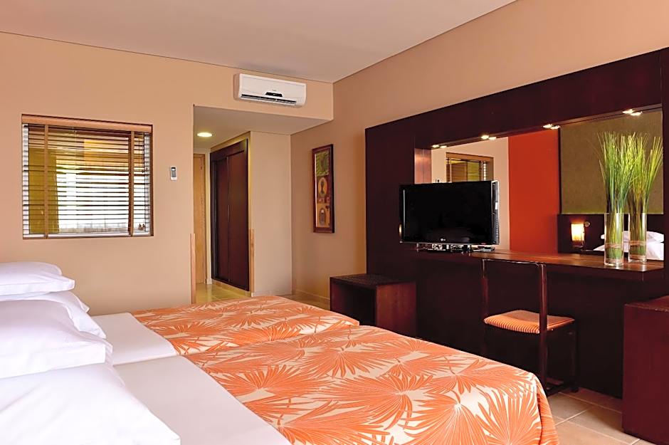 Pestana Trópico