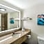 Best Western Plus Airport Inn & Suites