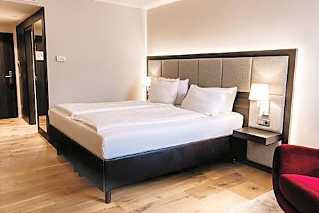 Superior Double Room with Balcony