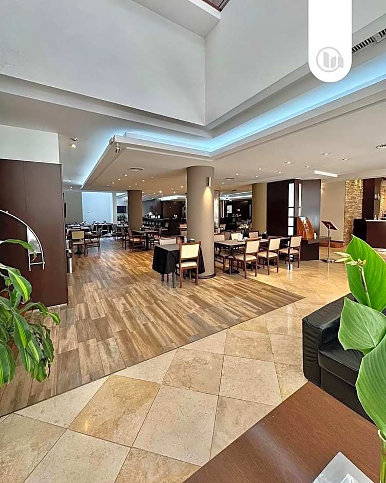 Urquiza Apart Hotel & Suites