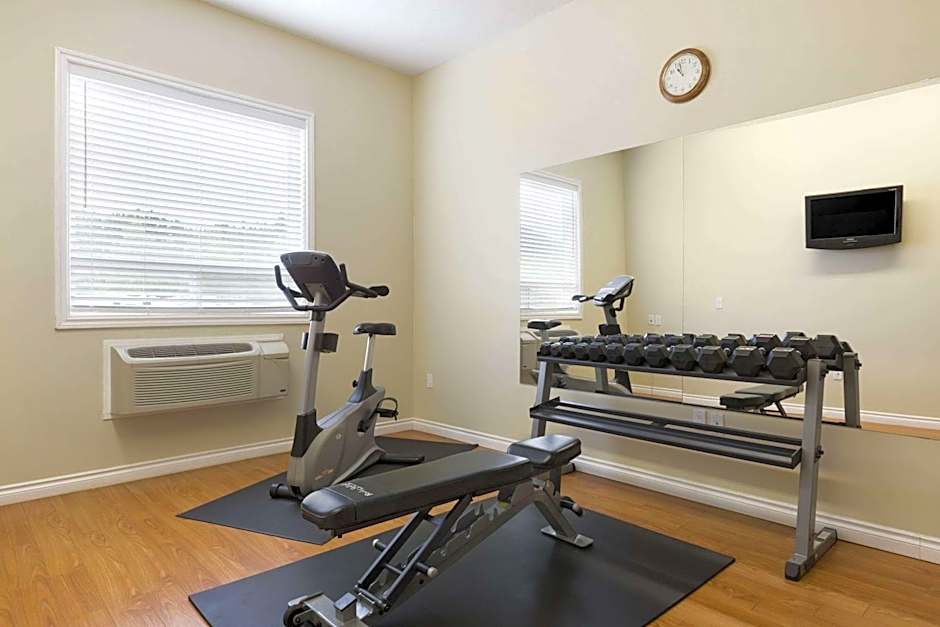 Days Inn by Wyndham Chetwynd