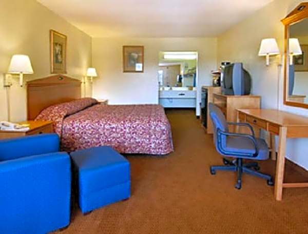 Super 8 by Wyndham Breaux Bridge
