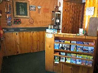 Pines Motel
