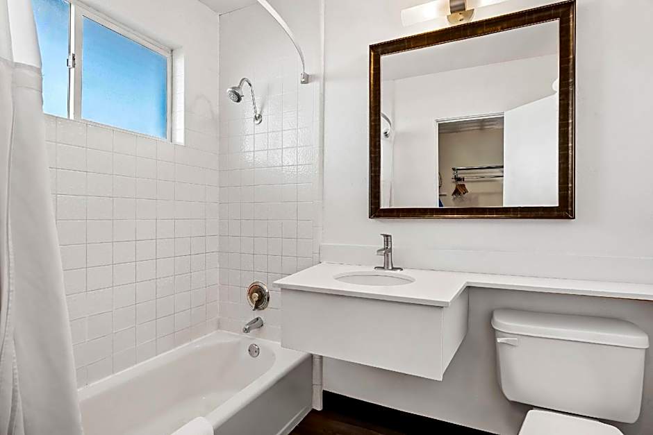 Travelodge by Wyndham Page