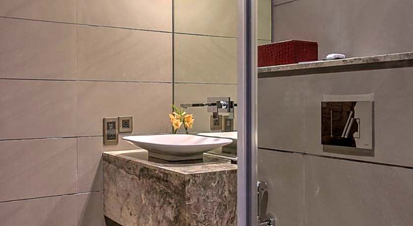 Tea Plant Nuwara Eliya Hotel