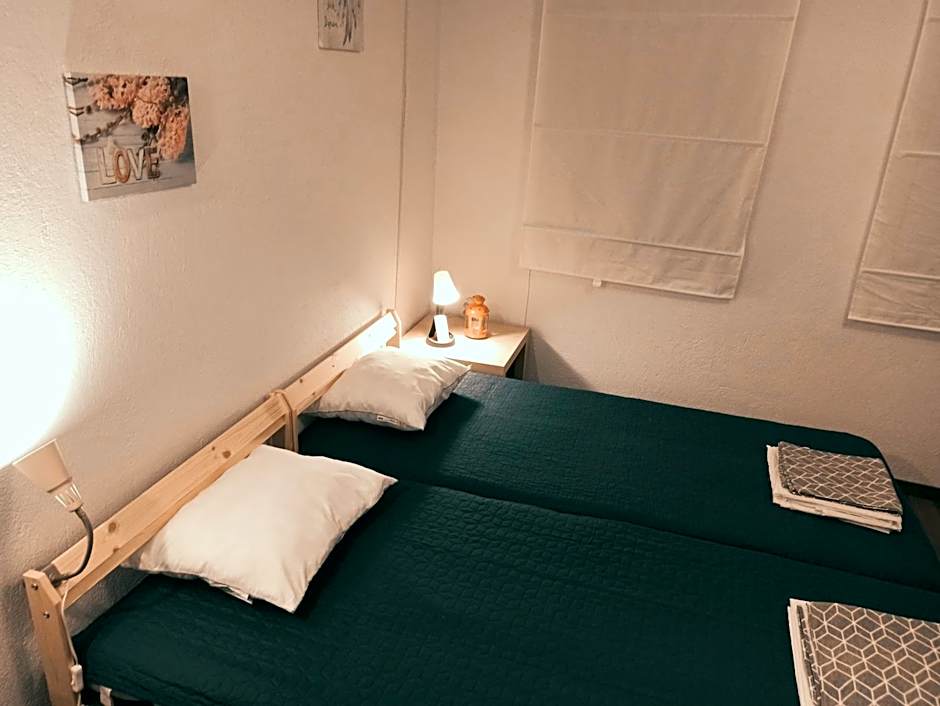PIJAMA HOUSE - Bike & Bed