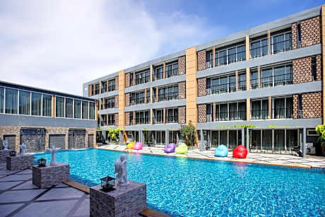 Golden Sea Hua Hin - SHA Extra Plus