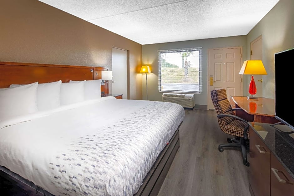 Baymont by Wyndham Covington