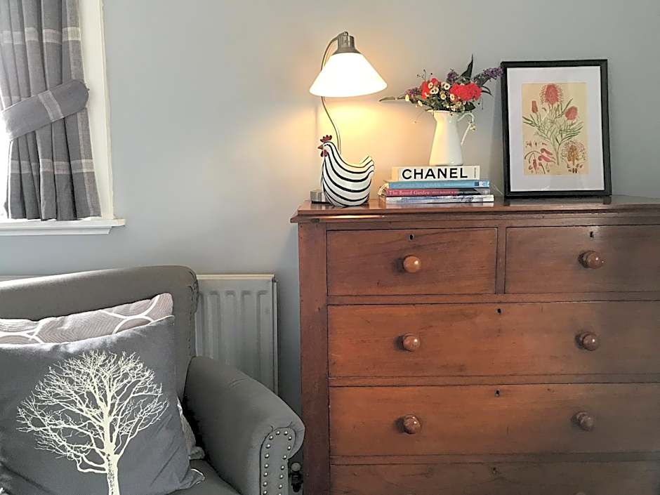 Troldhaugen Lodge - Adults Only