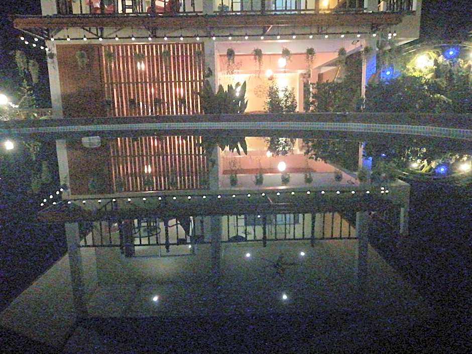 Bed & Breakfast To-Co