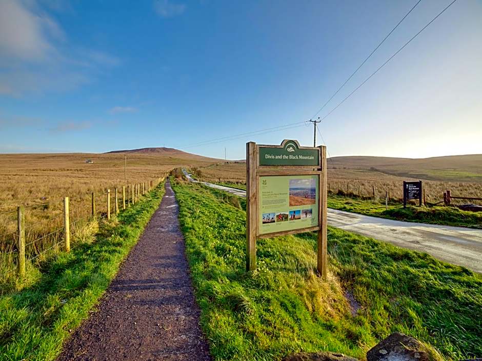 Standing Stones Lodge